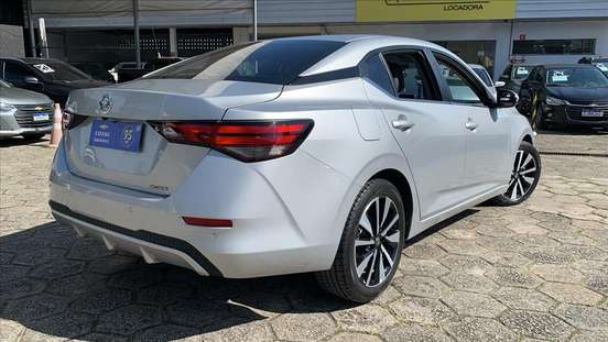 NISSAN-SENTRA-2023