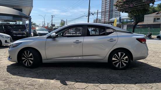 NISSAN-SENTRA-2023