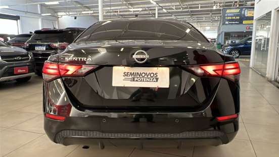 NISSAN-SENTRA-2024