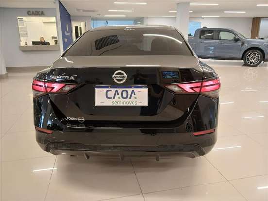 NISSAN-SENTRA-2023