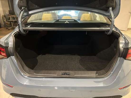 NISSAN-SENTRA-2025