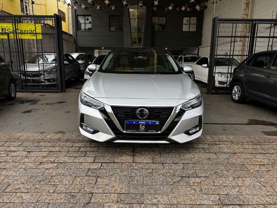 NISSAN-SENTRA-2023