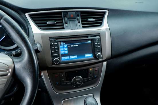 NISSAN-SENTRA-2014