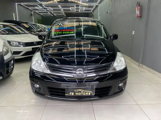NISSAN-TIIDA-2012