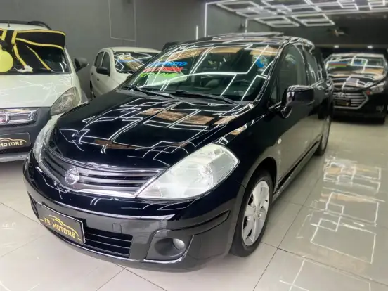 NISSAN-TIIDA-2012