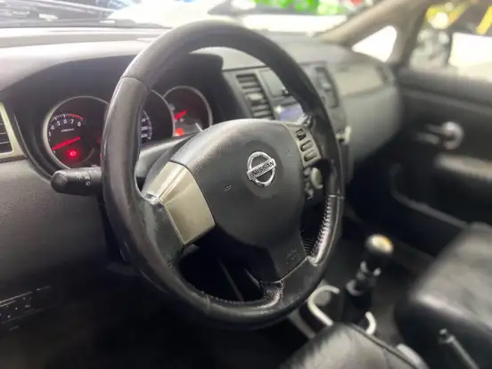 NISSAN-TIIDA-1.8 SL 16V FLEX 4P MANUAL NISSAN-TIIDA-2012