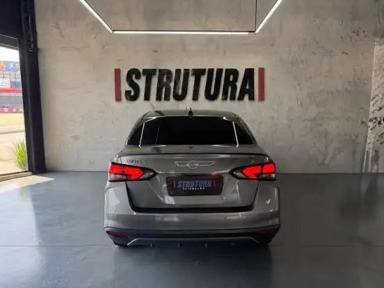 NISSAN-VERSA-2024