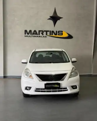 NISSAN-VERSA-2014