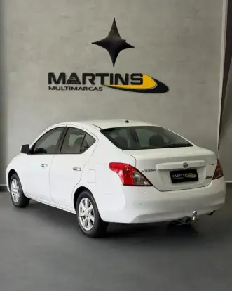 NISSAN-VERSA-2014