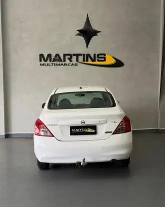 NISSAN-VERSA-2014