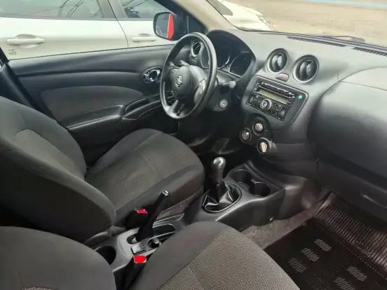 NISSAN-VERSA-2014