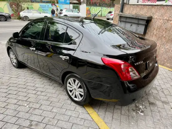 NISSAN-VERSA-1.6 16V FLEX SV 4P MANUAL NISSAN-VERSA-2014