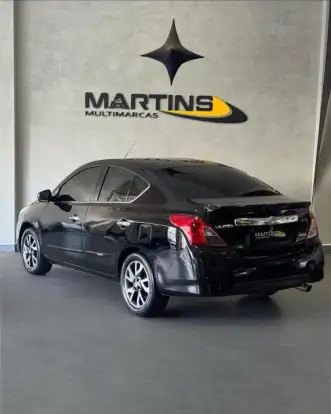 NISSAN-VERSA-2017