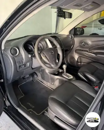 NISSAN-VERSA-2017