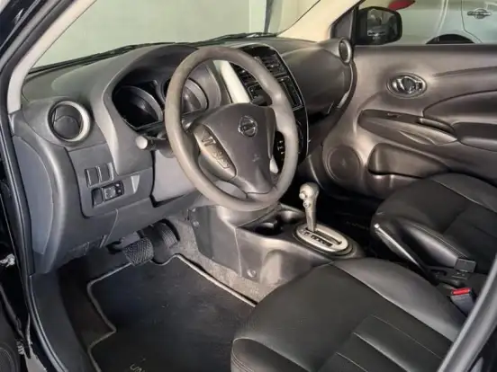 NISSAN-VERSA-1.6 16V FLEXSTART UNIQUE 4P XTRONIC NISSAN-VERSA-2017