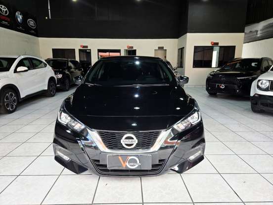 NISSAN-VERSA-2023