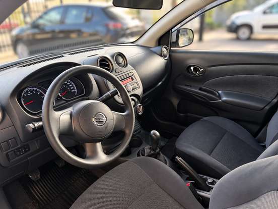 NISSAN-VERSA-1.6 16V FLEX SV 4P MANUAL NISSAN-VERSA-2012