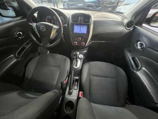 NISSAN-VERSA-1.6 16V FLEX SV 4P XTRONIC NISSAN-VERSA-2017