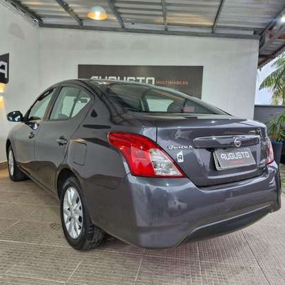 NISSAN-VERSA-2019