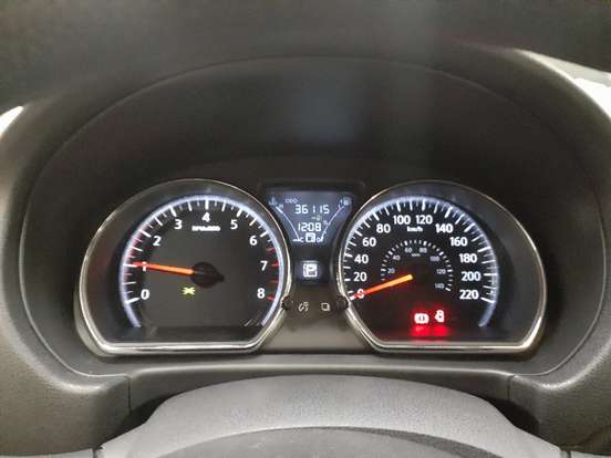 NISSAN-VERSA-2019