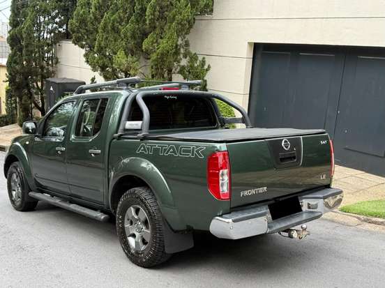 NISSAN-FRONTIER-2011