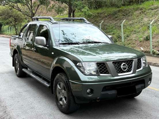 NISSAN-FRONTIER-2011
