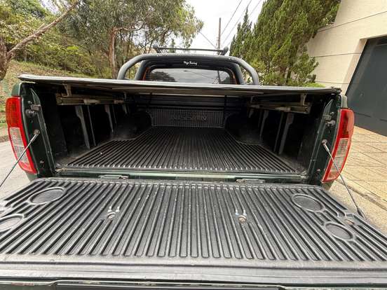NISSAN-FRONTIER-2.5 LE ATTACK 4X4 CD TURBO ELETRONIC DIESEL 4P AUTOMÁTICO NISSAN-FRONTIER-2011