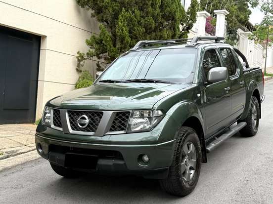 NISSAN-FRONTIER-2011