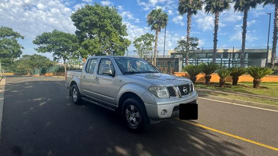 NISSAN FRONTIER 2.5 SE 4X2 CD TURBO ELETRONIC DIESEL 4P MANUAL