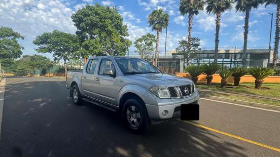 NISSAN-FRONTIER-2011