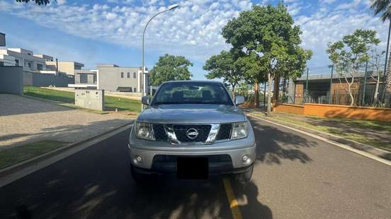 NISSAN-FRONTIER-2011