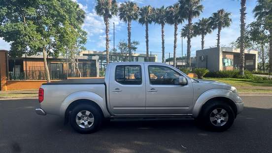 NISSAN-FRONTIER-2011