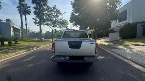NISSAN-FRONTIER-2011