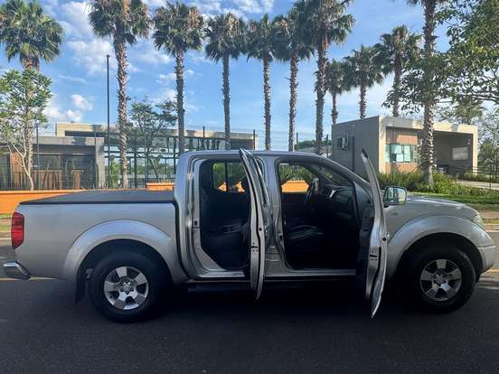 NISSAN-FRONTIER-2.5 SE 4X2 CD TURBO ELETRONIC DIESEL 4P MANUAL NISSAN-FRONTIER-2011