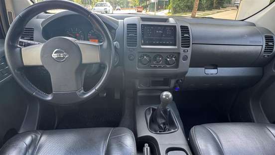 NISSAN-FRONTIER-2011