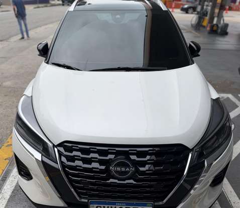 NISSAN-KICKS-2023