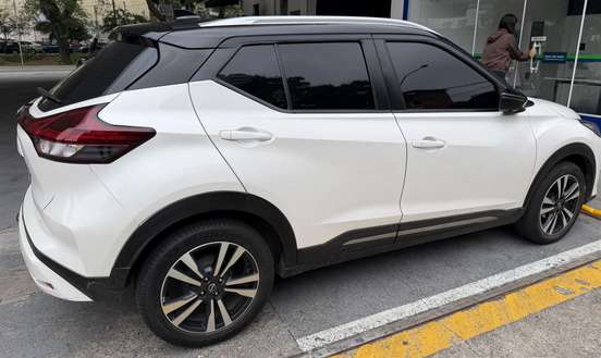 NISSAN-KICKS-2023