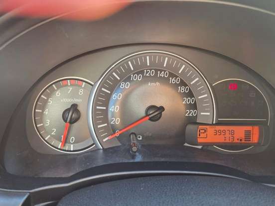 NISSAN-MARCH-1.6 SV 16V FLEXSTART 4P XTRONIC NISSAN-MARCH-2017