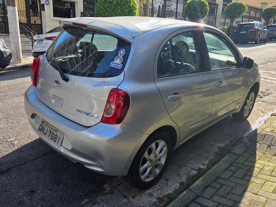NISSAN-MARCH-1.6 SV 16V FLEXSTART 4P XTRONIC NISSAN-MARCH-2017