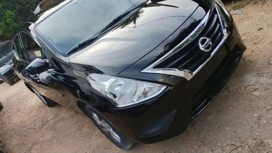 NISSAN-VERSA-2016