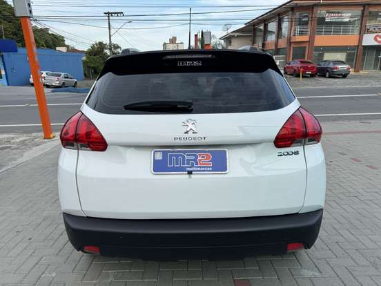 PEUGEOT-2008-2019