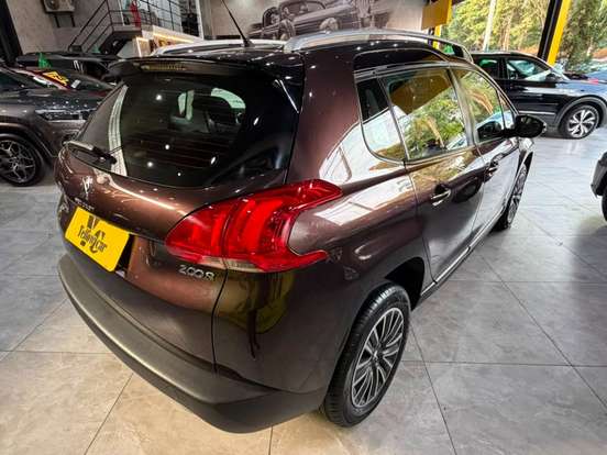 PEUGEOT-2008-2018