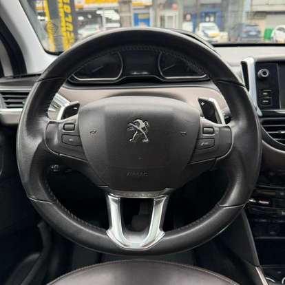 PEUGEOT-2008-2015