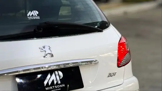 PEUGEOT-207-2012