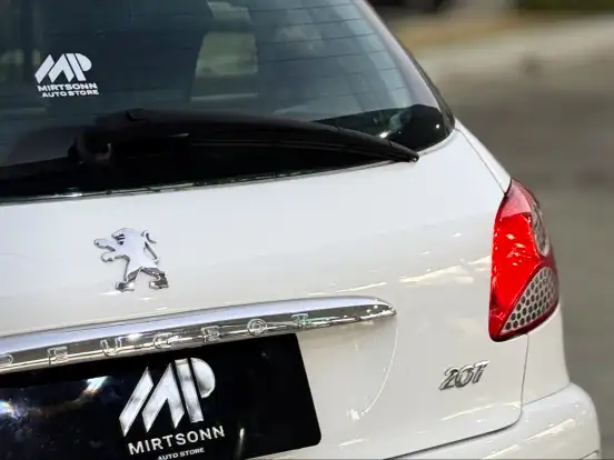 PEUGEOT-207-1.4 XR 8V FLEX 4P MANUAL PEUGEOT-207-2012