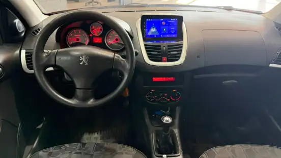 PEUGEOT-207-2010