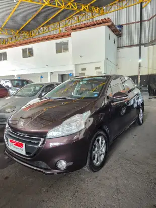 PEUGEOT-208-2014