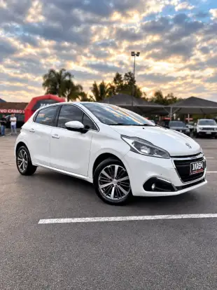 PEUGEOT-208-2017