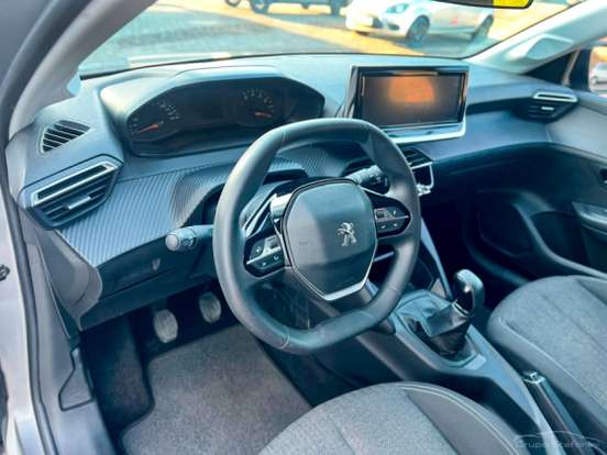 PEUGEOT-208-2023