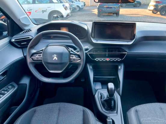 PEUGEOT-208-2023